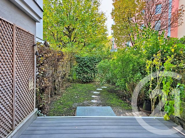 Appartement Studio à louer - 1 pièce - 25.92 m2 - NOISY LE GRAND - 93 - ILE-DE-FRANCE - Century 21 E.F.I.