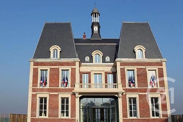 Appartement F2 à louer - 2 pièces - 42.8 m2 - NOISY LE GRAND - 93 - ILE-DE-FRANCE - Century 21 E.F.I.