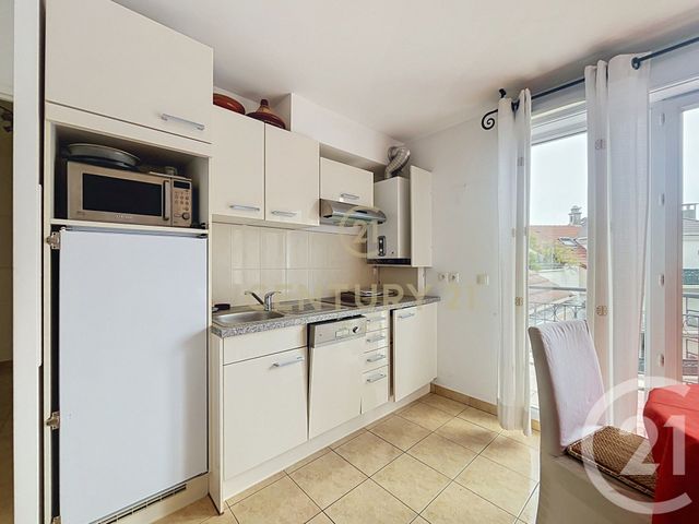 Appartement F2 à vendre - 2 pièces - 39.8 m2 - NOISY LE GRAND - 93 - ILE-DE-FRANCE - Century 21 E.F.I.