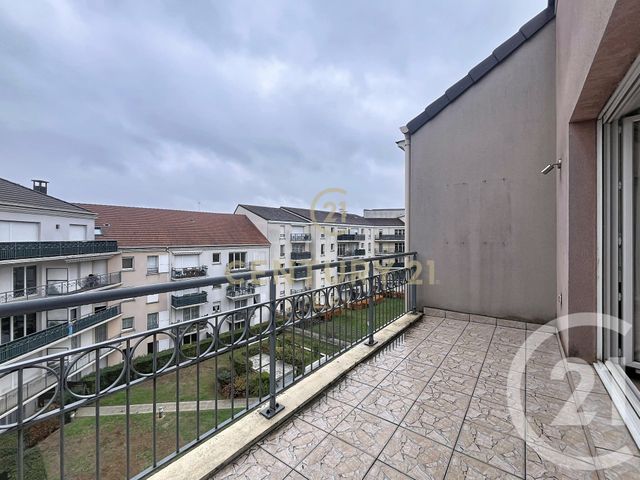 Appartement F2 à vendre - 2 pièces - 39.8 m2 - NOISY LE GRAND - 93 - ILE-DE-FRANCE - Century 21 E.F.I.