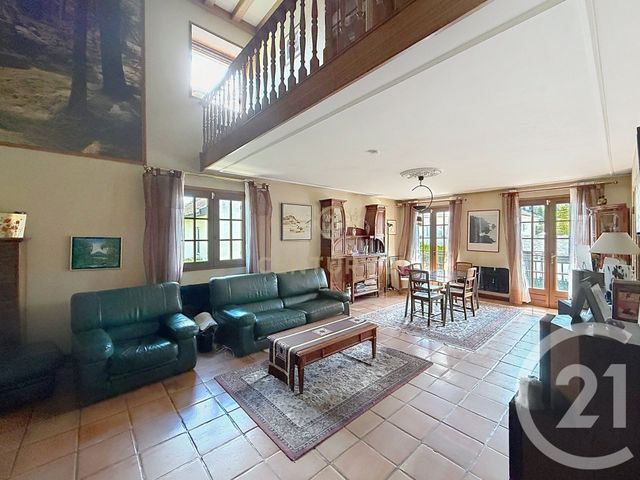 maison à vendre - 6 pièces - 172.49 m2 - NOISY LE GRAND - 93 - ILE-DE-FRANCE - Century 21 E.F.I.
