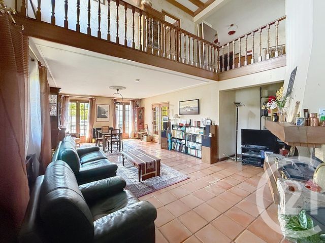 maison à vendre - 6 pièces - 172.49 m2 - NOISY LE GRAND - 93 - ILE-DE-FRANCE - Century 21 E.F.I.