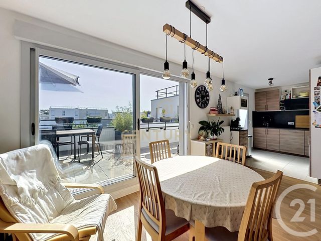 Appartement F4 à vendre - 4 pièces - 86.62 m2 - NOISY LE GRAND - 93 - ILE-DE-FRANCE - Century 21 E.F.I.