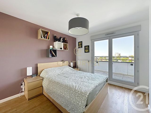 Appartement F4 à vendre - 4 pièces - 86.62 m2 - NOISY LE GRAND - 93 - ILE-DE-FRANCE - Century 21 E.F.I.