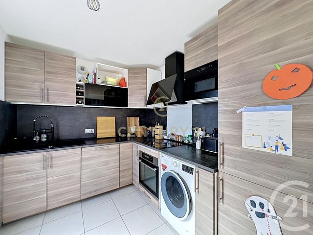 Appartement F4 à vendre - 4 pièces - 86.62 m2 - NOISY LE GRAND - 93 - ILE-DE-FRANCE - Century 21 E.F.I.
