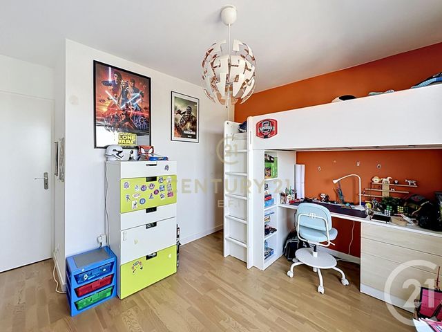 Appartement F4 à vendre - 4 pièces - 86.62 m2 - NOISY LE GRAND - 93 - ILE-DE-FRANCE - Century 21 E.F.I.