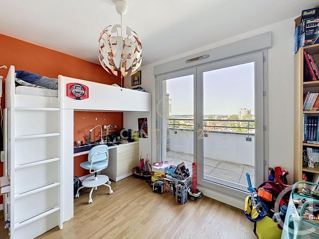 Appartement F4 à vendre - 4 pièces - 86.62 m2 - NOISY LE GRAND - 93 - ILE-DE-FRANCE - Century 21 E.F.I.