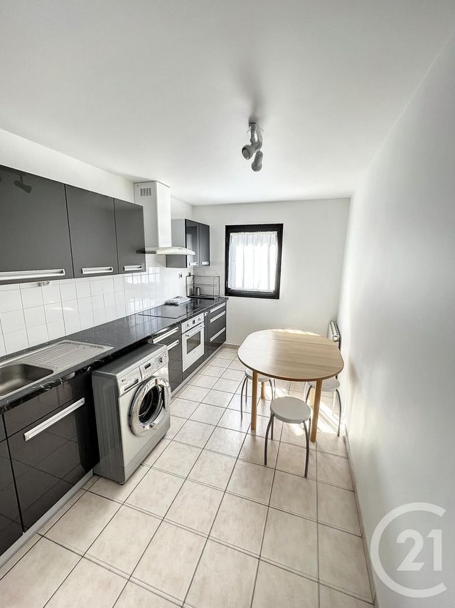Appartement F3 à louer - 3 pièces - 66.5 m2 - NOISY LE GRAND - 93 - ILE-DE-FRANCE - Century 21 E.F.I.