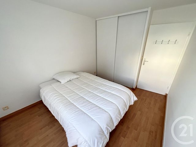 Appartement F3 à louer - 3 pièces - 66.5 m2 - NOISY LE GRAND - 93 - ILE-DE-FRANCE - Century 21 E.F.I.