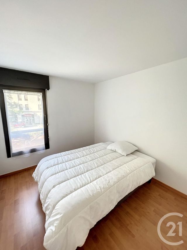 Appartement F3 à louer - 3 pièces - 66.5 m2 - NOISY LE GRAND - 93 - ILE-DE-FRANCE - Century 21 E.F.I.