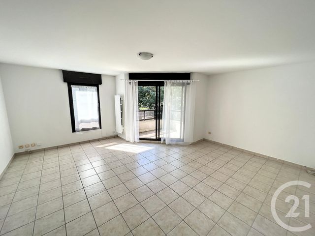 Appartement F3 à louer - 3 pièces - 66.5 m2 - NOISY LE GRAND - 93 - ILE-DE-FRANCE - Century 21 E.F.I.