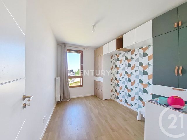 Appartement F3 à louer - 3 pièces - 57.6 m2 - NOISY LE GRAND - 93 - ILE-DE-FRANCE - Century 21 E.F.I.
