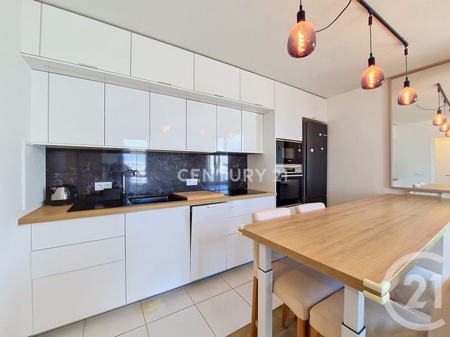 Appartement F3 à louer - 3 pièces - 57.6 m2 - NOISY LE GRAND - 93 - ILE-DE-FRANCE - Century 21 E.F.I.