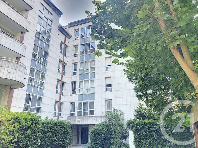 Appartement F2 à louer - 2 pièces - 47.25 m2 - NOISY LE GRAND - 93 - ILE-DE-FRANCE - Century 21 E.F.I.