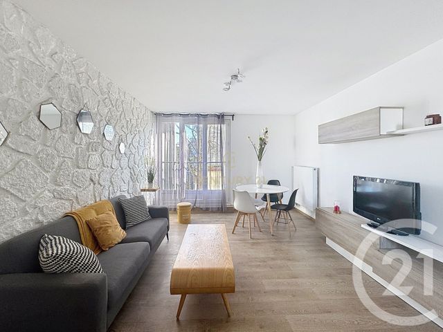 Appartement F3 à vendre - 3 pièces - 53.0 m2 - NOISY LE GRAND - 93 - ILE-DE-FRANCE - Century 21 E.F.I.