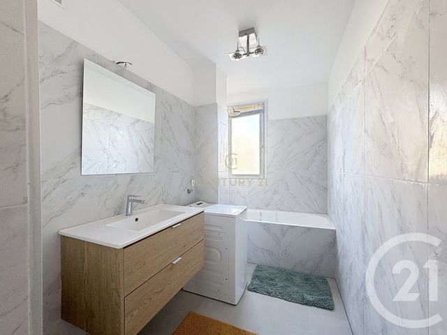 Appartement F3 à vendre - 3 pièces - 53.0 m2 - NOISY LE GRAND - 93 - ILE-DE-FRANCE - Century 21 E.F.I.