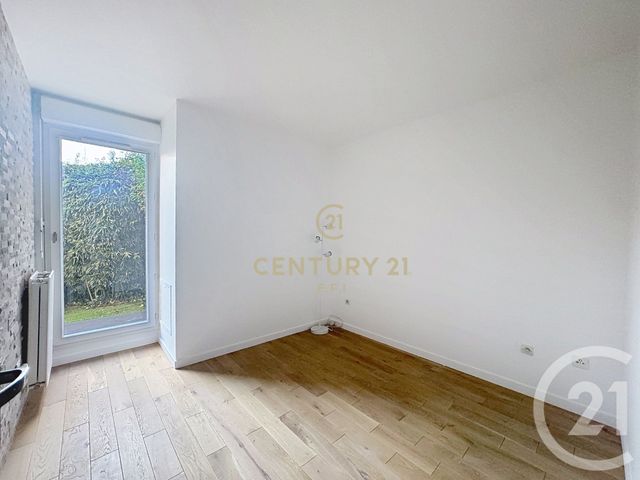 Appartement F4 à vendre - 4 pièces - 79.35 m2 - NOISY LE GRAND - 93 - ILE-DE-FRANCE - Century 21 E.F.I.