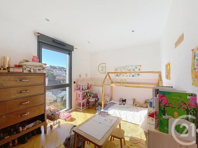 Appartement F4 à vendre - 4 pièces - 82.0 m2 - NOISY LE GRAND - 93 - ILE-DE-FRANCE - Century 21 E.F.I.