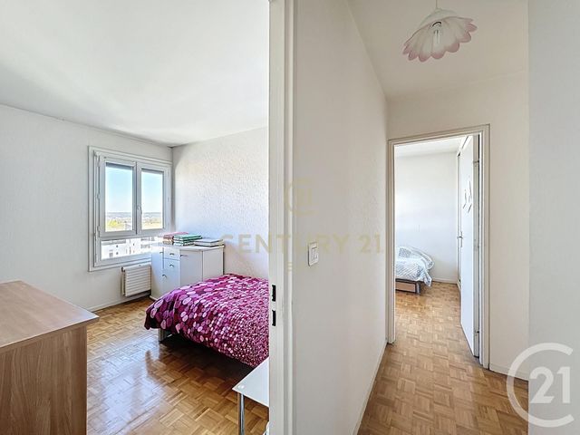 Appartement F5 à vendre - 5 pièces - 91.5 m2 - CHAMPS SUR MARNE - 77 - ILE-DE-FRANCE - Century 21 E.F.I.