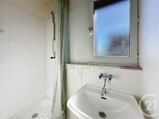 Appartement F5 à vendre - 5 pièces - 91.5 m2 - CHAMPS SUR MARNE - 77 - ILE-DE-FRANCE - Century 21 E.F.I.