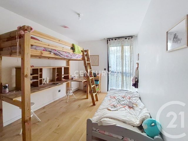 Appartement F4 à louer - 4 pièces - 85.78 m2 - NOISY LE GRAND - 93 - ILE-DE-FRANCE - Century 21 E.F.I.