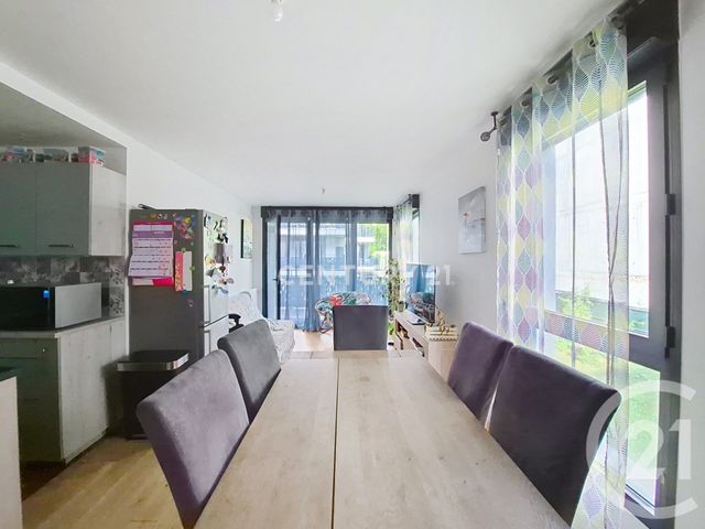 Appartement F4 à louer - 4 pièces - 85.78 m2 - NOISY LE GRAND - 93 - ILE-DE-FRANCE - Century 21 E.F.I.