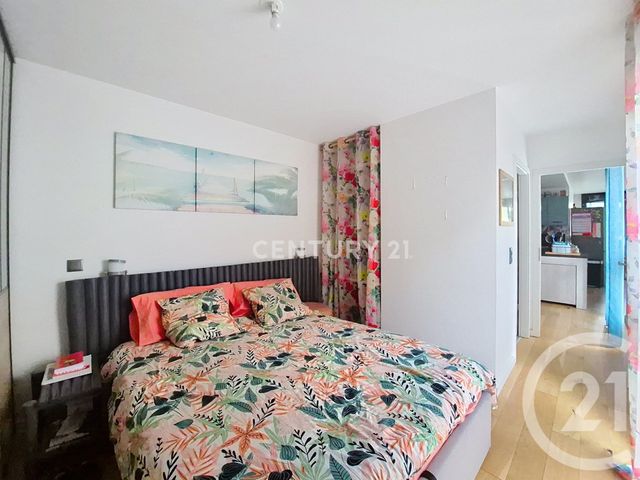 Appartement F4 à louer - 4 pièces - 85.78 m2 - NOISY LE GRAND - 93 - ILE-DE-FRANCE - Century 21 E.F.I.