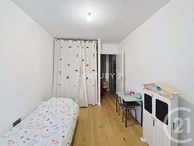 Appartement F4 à louer - 4 pièces - 85.78 m2 - NOISY LE GRAND - 93 - ILE-DE-FRANCE - Century 21 E.F.I.