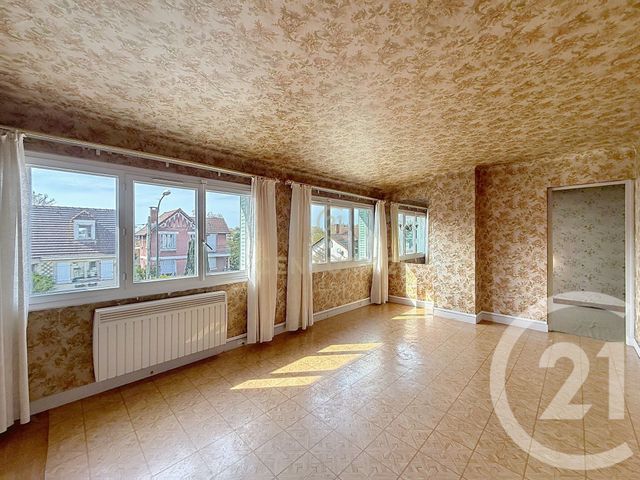 maison à vendre - 6 pièces - 128.03 m2 - NOISY LE GRAND - 93 - ILE-DE-FRANCE - Century 21 E.F.I.