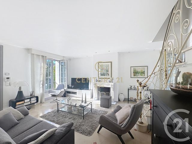 maison à vendre - 7 pièces - 172.05 m2 - LE PLESSIS TREVISE - 94 - ILE-DE-FRANCE - Century 21 E.F.I.
