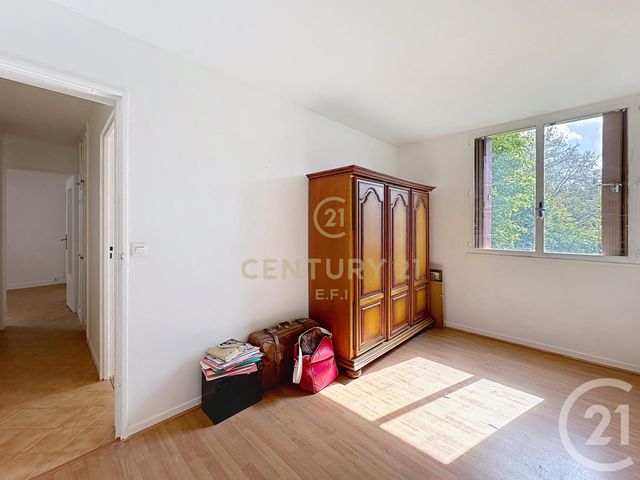 Appartement F4 à vendre - 4 pièces - 64.56 m2 - NOISY LE GRAND - 93 - ILE-DE-FRANCE - Century 21 E.F.I.