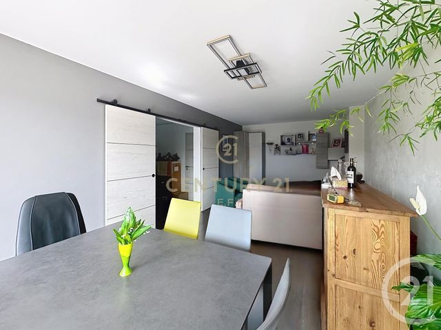 Appartement F5 à vendre - 5 pièces - 113.26 m2 - LE PLESSIS TREVISE - 94 - ILE-DE-FRANCE - Century 21 E.F.I.