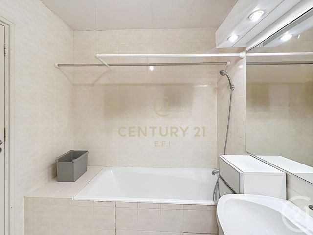 Appartement F5 à vendre - 5 pièces - 113.26 m2 - LE PLESSIS TREVISE - 94 - ILE-DE-FRANCE - Century 21 E.F.I.