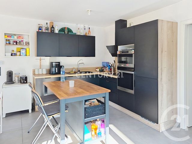 Appartement F3 à louer - 3 pièces - 68.61 m2 - NOISY LE GRAND - 93 - ILE-DE-FRANCE - Century 21 E.F.I.