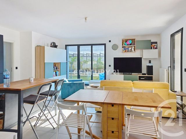 Appartement F3 à louer - 3 pièces - 68.61 m2 - NOISY LE GRAND - 93 - ILE-DE-FRANCE - Century 21 E.F.I.