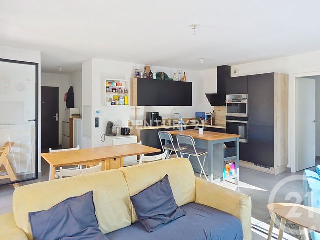 Appartement F3 à louer - 3 pièces - 68.61 m2 - NOISY LE GRAND - 93 - ILE-DE-FRANCE - Century 21 E.F.I.