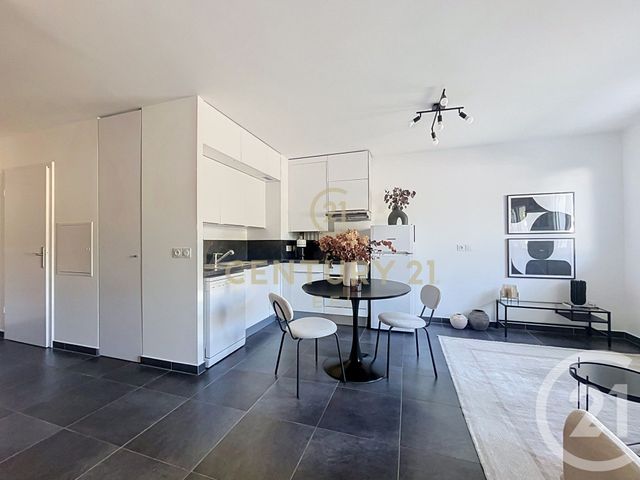 Appartement F1 à vendre - 1 pièce - 39.55 m2 - NOISY LE GRAND - 93 - ILE-DE-FRANCE - Century 21 E.F.I.