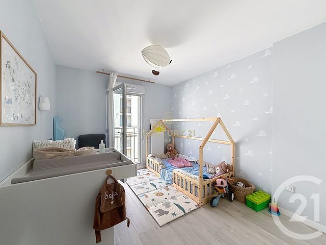 Appartement F4 à vendre - 4 pièces - 83.0 m2 - NOISY LE GRAND - 93 - ILE-DE-FRANCE - Century 21 E.F.I.