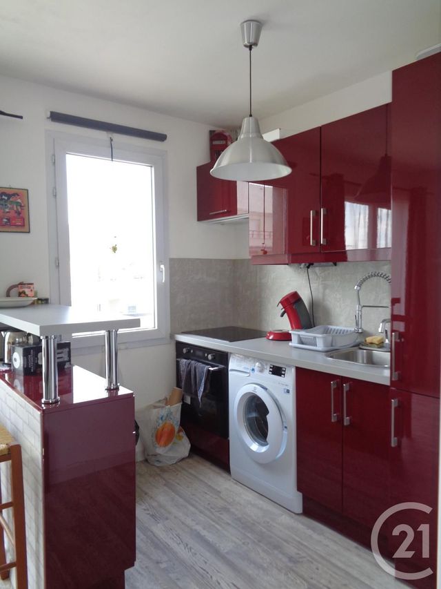 Appartement F2 à louer - 2 pièces - 39.77 m2 - NOISY LE GRAND - 93 - ILE-DE-FRANCE - Century 21 E.F.I.