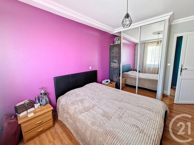 maison à vendre - 5 pièces - 130.0 m2 - NOISY LE GRAND - 93 - ILE-DE-FRANCE - Century 21 E.F.I.