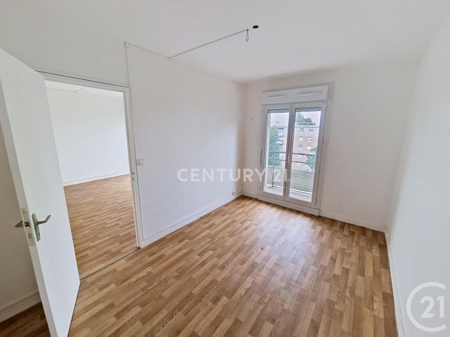 Appartement F3 à vendre - 3 pièces - 63.0 m2 - NOISY LE GRAND - 93 - ILE-DE-FRANCE - Century 21 E.F.I.