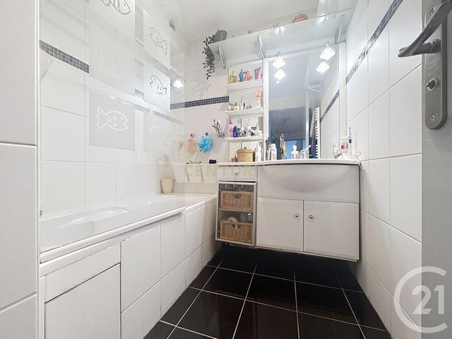 Appartement F3 à vendre - 3 pièces - 59.15 m2 - NOISY LE GRAND - 93 - ILE-DE-FRANCE - Century 21 E.F.I.