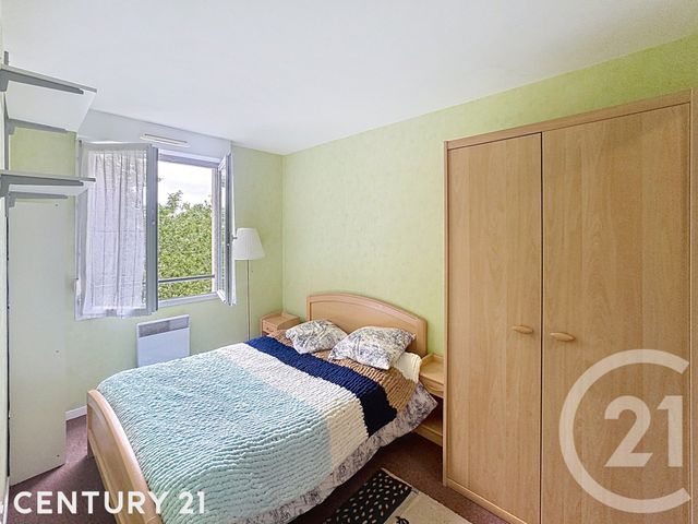 Appartement F2 à louer - 2 pièces - 36.45 m2 - NOISY LE GRAND - 93 - ILE-DE-FRANCE - Century 21 E.F.I.