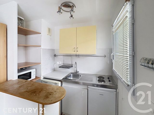 Appartement F2 à louer - 2 pièces - 36.45 m2 - NOISY LE GRAND - 93 - ILE-DE-FRANCE - Century 21 E.F.I.