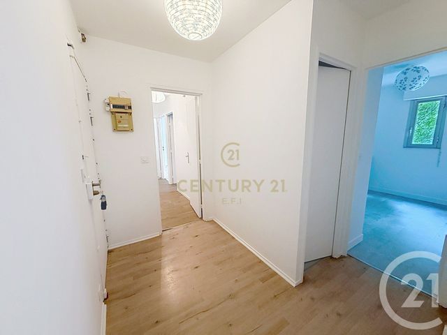 Appartement F3 à louer - 3 pièces - 66.58 m2 - NOISY LE GRAND - 93 - ILE-DE-FRANCE - Century 21 E.F.I.