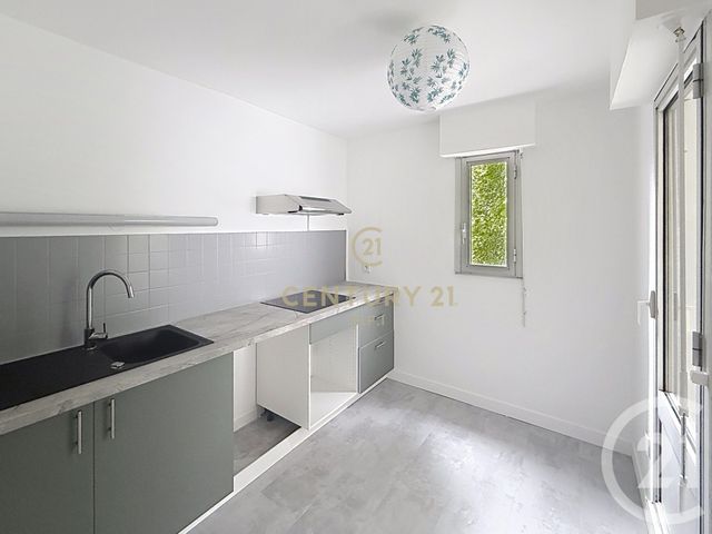 Appartement F3 à louer - 3 pièces - 66.58 m2 - NOISY LE GRAND - 93 - ILE-DE-FRANCE - Century 21 E.F.I.