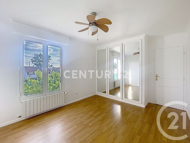 maison à vendre - 4 pièces - 98.62 m2 - NOISY LE GRAND - 93 - ILE-DE-FRANCE - Century 21 E.F.I.