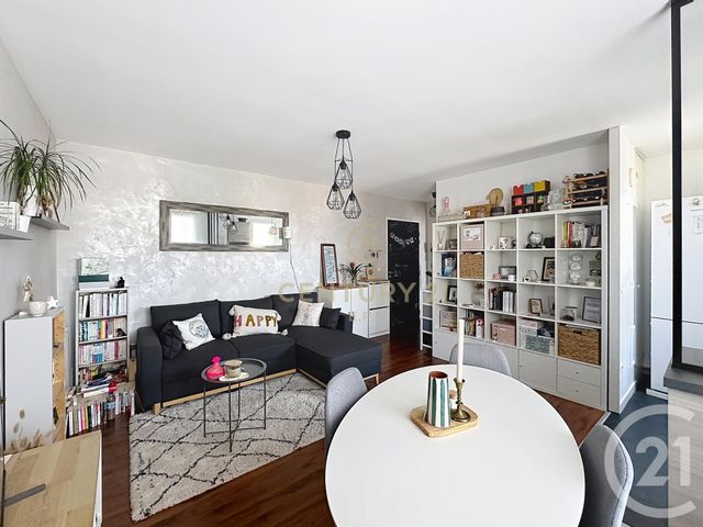Appartement F2 à vendre - 2 pièces - 39.96 m2 - NOISY LE GRAND - 93 - ILE-DE-FRANCE - Century 21 E.F.I.