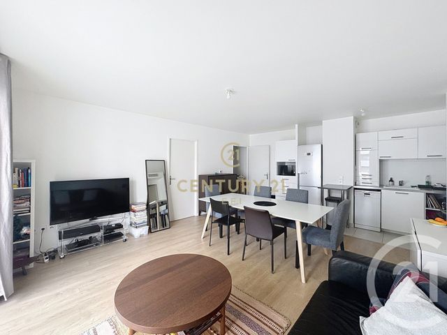 Appartement F4 à vendre - 4 pièces - 74.62 m2 - NOISY LE GRAND - 93 - ILE-DE-FRANCE - Century 21 E.F.I.