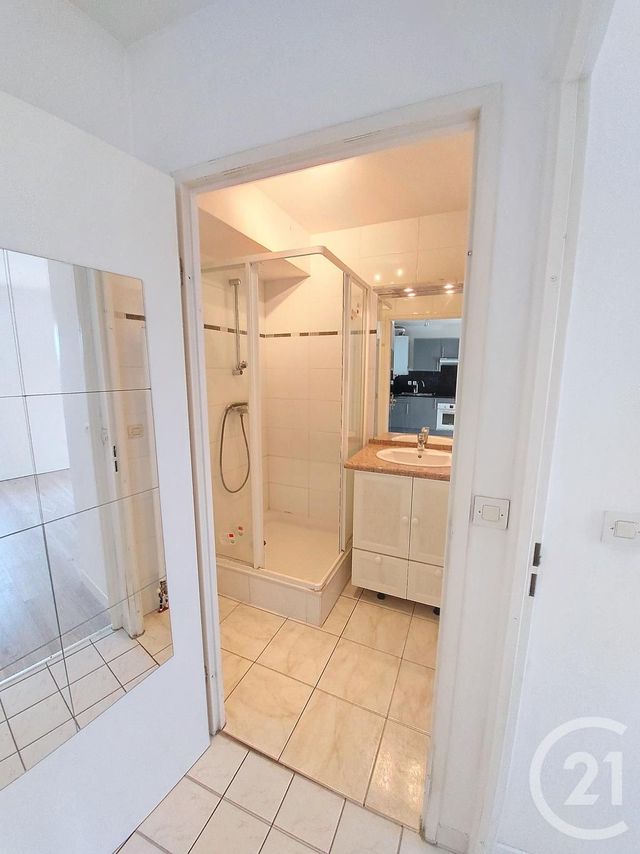 Appartement F2 à louer - 2 pièces - 34.06 m2 - EMERAINVILLE - 77 - ILE-DE-FRANCE - Century 21 E.F.I.